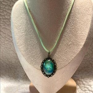 Elegant Blue Pendant Necklace